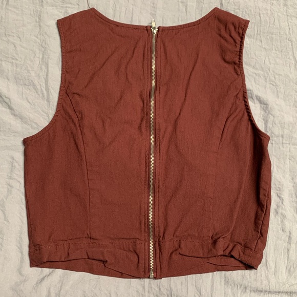 Crop top - Picture 2 of 2